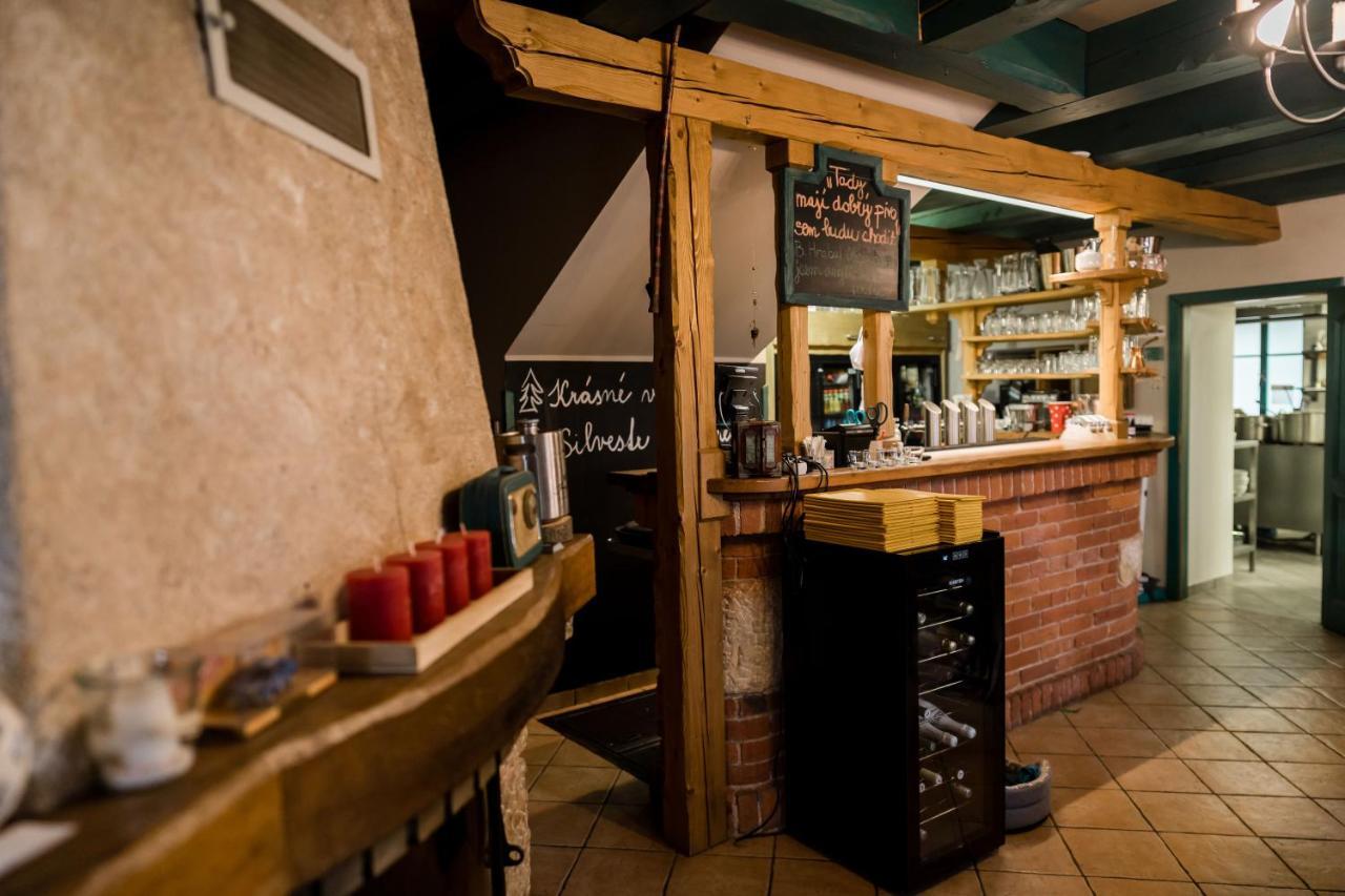 Na Kopecku Ad 1795 - Penzion S Restauraci A Wellness V Podkrkonosi Dvur Kralove nad Labem Luaran gambar